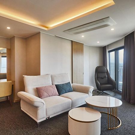 Chuncheon Eston Hotel Kültér fotó