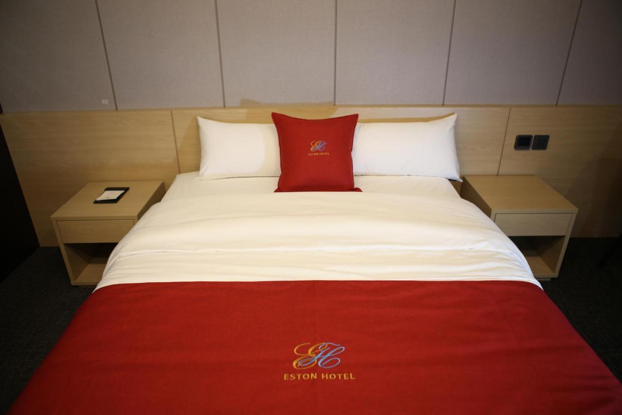 Chuncheon Eston Hotel Kültér fotó