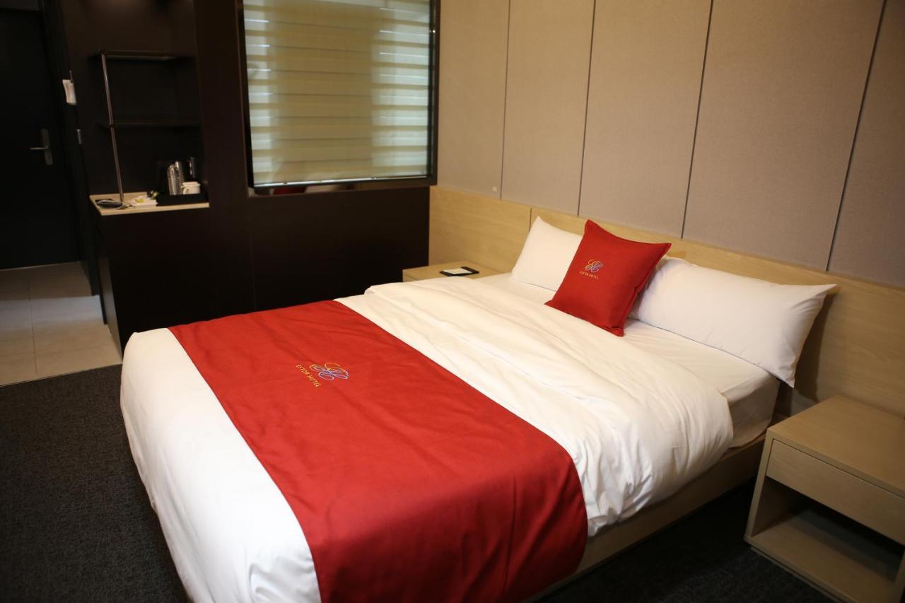 Chuncheon Eston Hotel Kültér fotó