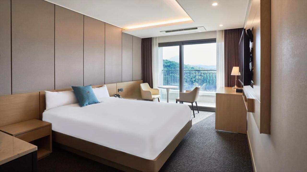 Chuncheon Eston Hotel Kültér fotó
