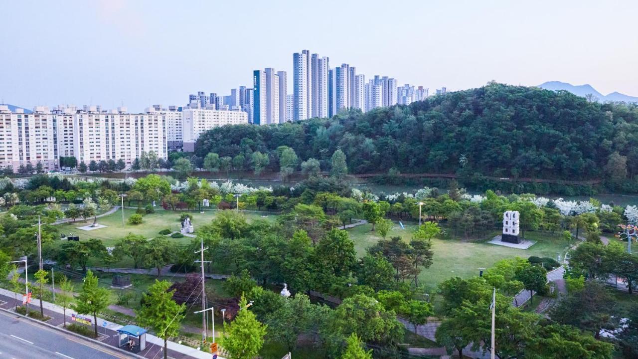 Chuncheon Eston Hotel Kültér fotó