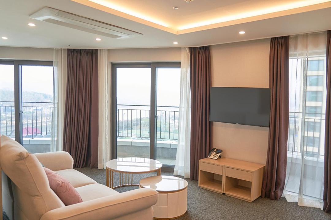 Chuncheon Eston Hotel Kültér fotó