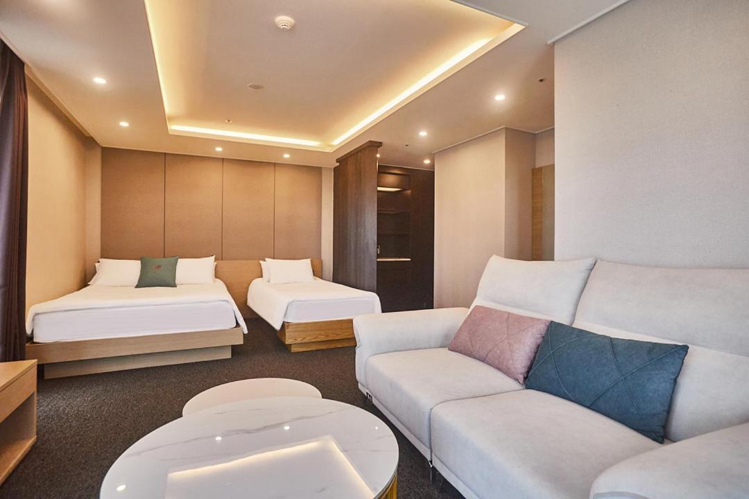 Chuncheon Eston Hotel Kültér fotó